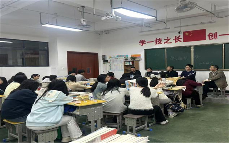 吉安市理工技工學(xué)校開展“凝聚共識(shí) 共話成